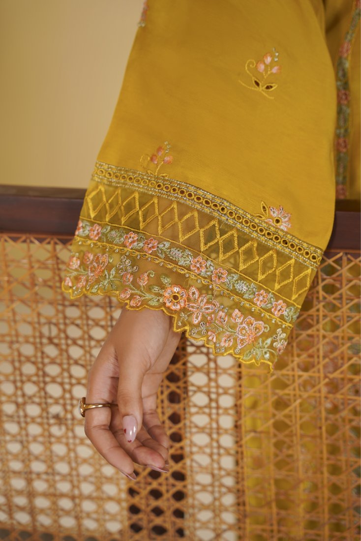 Mustard Mehr Embroidered Unstitched Suit – 1006
