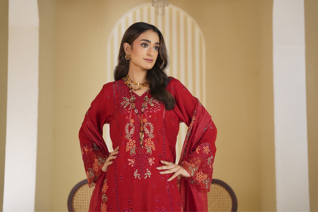 Crimson Rani Embroidered Stitched Suit – 1007