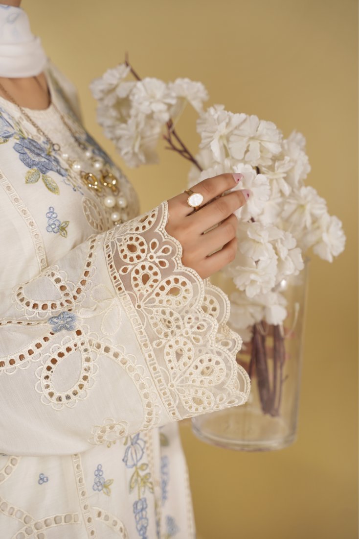 Ivory Noor Embroidered Stitched Suit – 1010